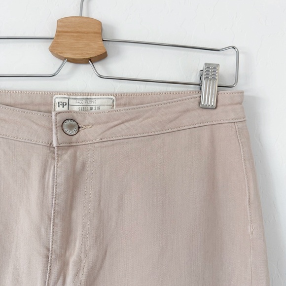 We The Free Just Float On Flare Jeans Size 31 R - Picture 5 of 9